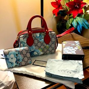 Gucci GG Supreme Monogram Blooms Mini Boston Navy Blue Hibiscus Bag and Wallet